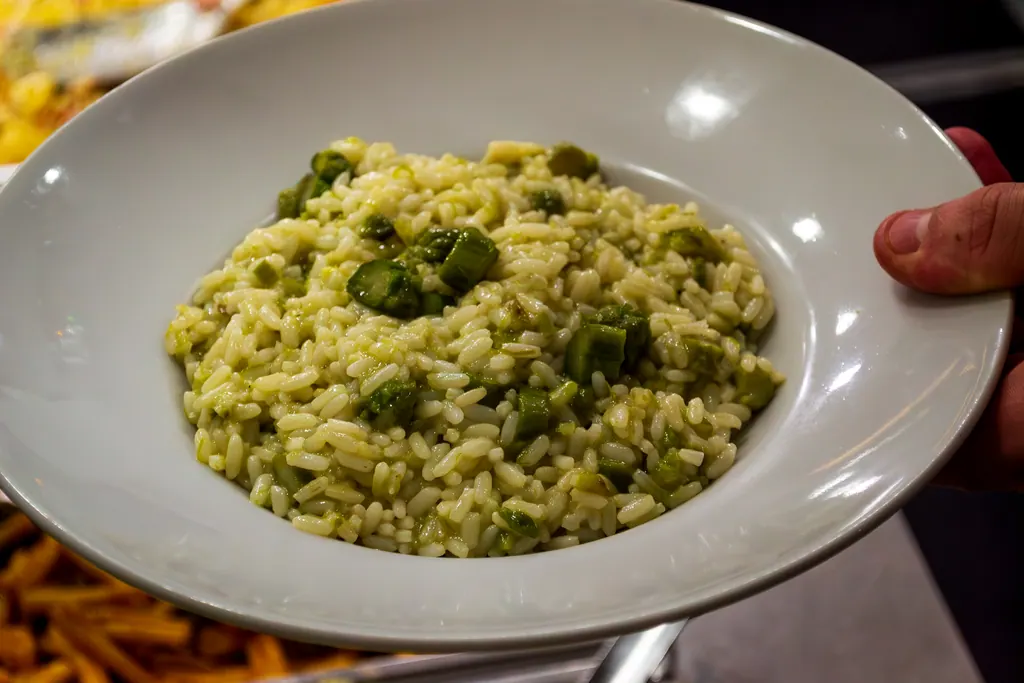Risotto del giorno servito al piatto